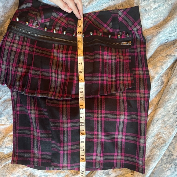VTG Lip Service Plaid Skirt Sz M (?) Mall Goth Scene Emo Punk Pleated Grommet - Picture 16 of 16